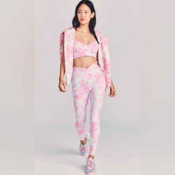 LoveShackFancy x Beach Riot Dana Leggings NWT size M - Picture 2 of 6